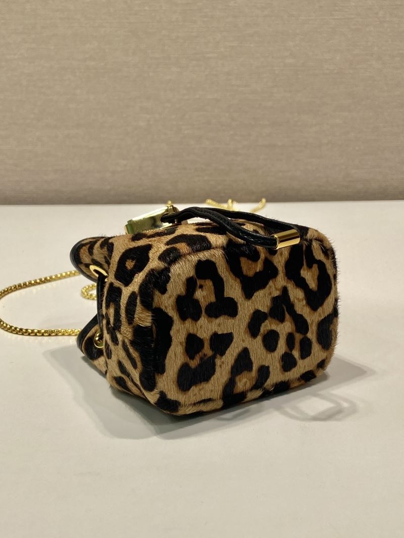 Pra*a bucket bags